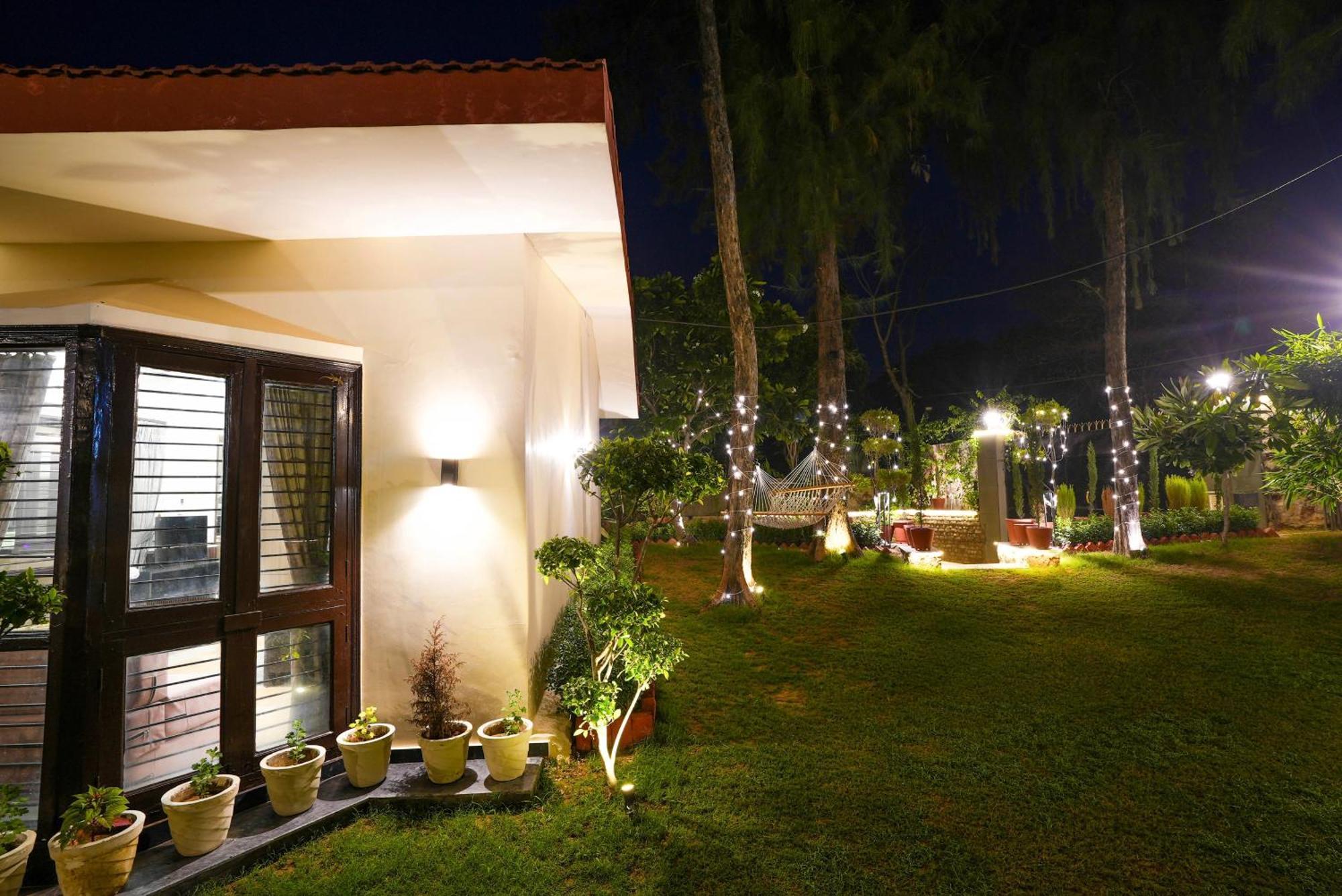 Farm The Retreat - With Private Pool Villa Manesar Ngoại thất bức ảnh
